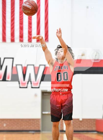 Thumbnail 3 in Lipan vs Strawn (UIL 1A Regional Quarter Finals) photogallery.