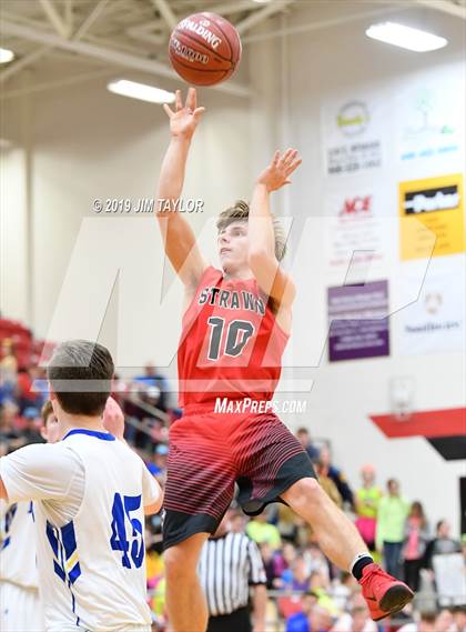 Thumbnail 3 in Lipan vs Strawn (UIL 1A Regional Quarter Finals) photogallery.