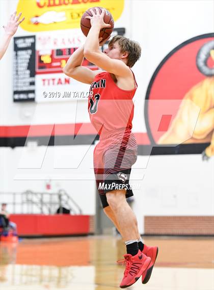 Thumbnail 2 in Lipan vs Strawn (UIL 1A Regional Quarter Finals) photogallery.