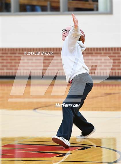 Thumbnail 3 in Lipan vs Strawn (UIL 1A Regional Quarter Finals) photogallery.