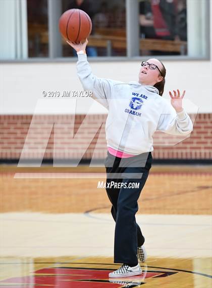 Thumbnail 2 in Lipan vs Strawn (UIL 1A Regional Quarter Finals) photogallery.