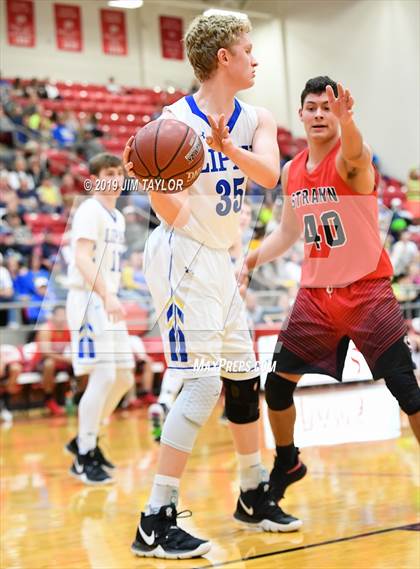 Thumbnail 1 in Lipan vs Strawn (UIL 1A Regional Quarter Finals) photogallery.