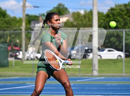 Thumbnail 1 in Hendersonville vs Green Hill (District 9AA Team) photogallery.