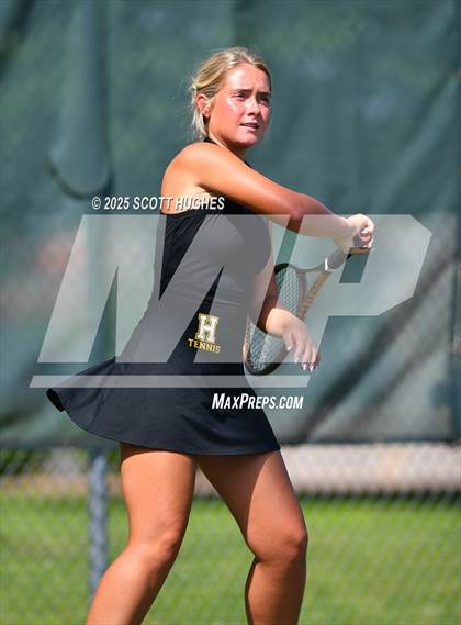 Thumbnail 1 in Hendersonville vs Green Hill (District 9AA Team) photogallery.