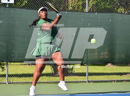 Thumbnail 2 in Hendersonville vs Green Hill (District 9AA Team) photogallery.
