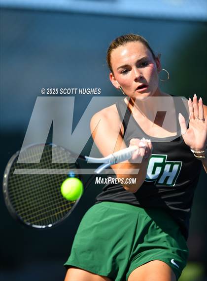 Thumbnail 2 in Hendersonville vs Green Hill (District 9AA Team) photogallery.
