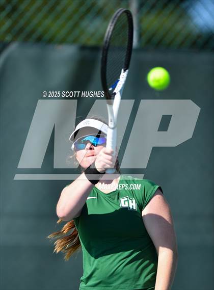 Thumbnail 2 in Hendersonville vs Green Hill (District 9AA Team) photogallery.