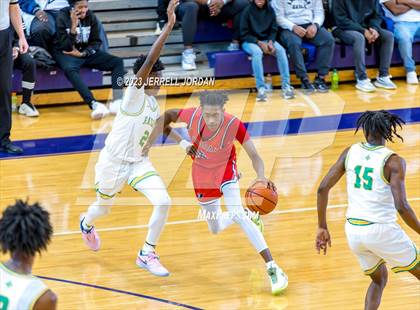 Thumbnail 1 in Richmond vs Jordan (John Wall Holiday Invitational) photogallery.