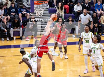 Thumbnail 2 in Richmond vs Jordan (John Wall Holiday Invitational) photogallery.