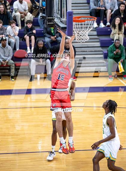 Thumbnail 3 in Richmond vs Jordan (John Wall Holiday Invitational) photogallery.