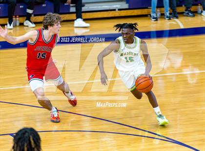 Thumbnail 1 in Richmond vs Jordan (John Wall Holiday Invitational) photogallery.