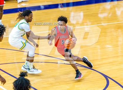 Thumbnail 3 in Richmond vs Jordan (John Wall Holiday Invitational) photogallery.