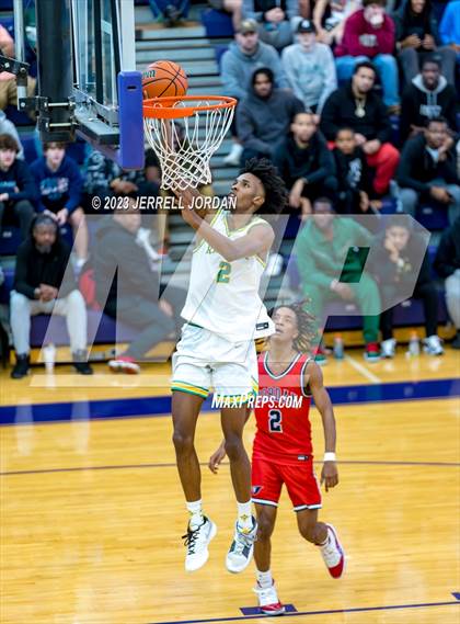 Thumbnail 2 in Richmond vs Jordan (John Wall Holiday Invitational) photogallery.