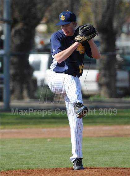 Thumbnail 1 in Arroyo Grande @ Santa Maria photogallery.