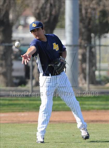 Thumbnail 2 in Arroyo Grande @ Santa Maria photogallery.