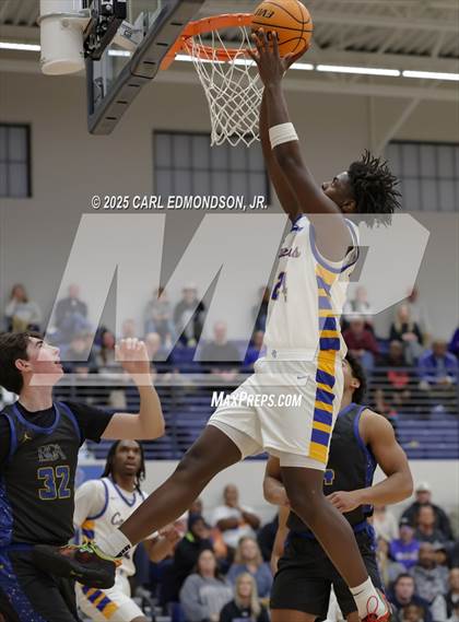 Thumbnail 3 in Goodpasture Christian vs. Battle Ground Academy photogallery.