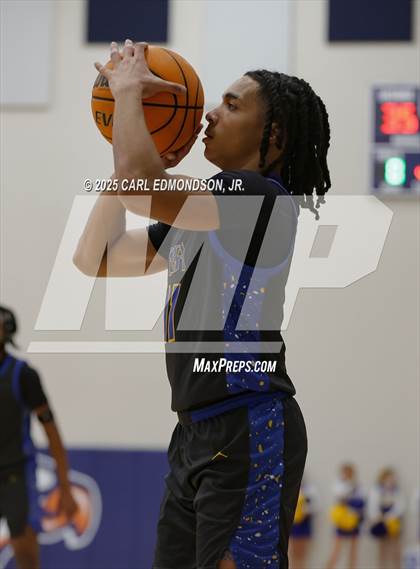 Thumbnail 3 in Goodpasture Christian vs. Battle Ground Academy photogallery.