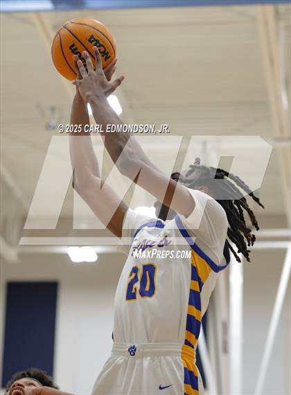 Thumbnail 2 in Goodpasture Christian vs. Battle Ground Academy photogallery.