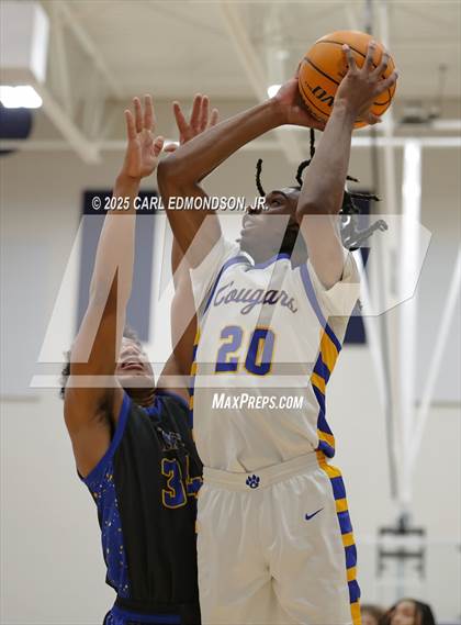 Thumbnail 1 in Goodpasture Christian vs. Battle Ground Academy photogallery.