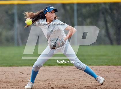Thumbnail 1 in Spanish Springs vs. River City (Preseason Tournament) photogallery.