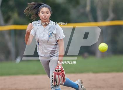 Thumbnail 3 in Spanish Springs vs. River City (Preseason Tournament) photogallery.