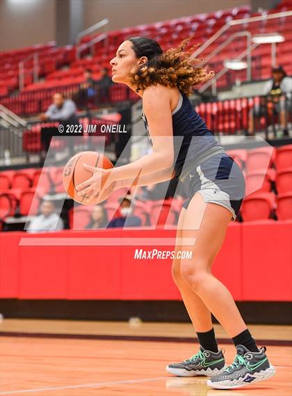 Thumbnail 3 in Lone Star @ Coppell photogallery.