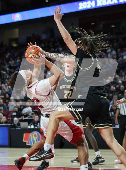Thumbnail 2 in Lincoln Southeast vs. Omaha Westside (NSAA Class A Quarterfinal) photogallery.