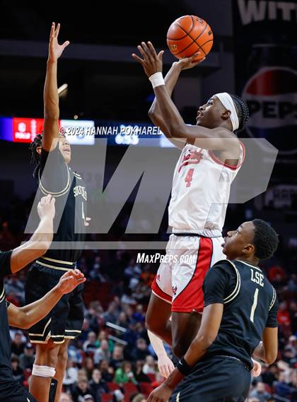 Thumbnail 3 in Lincoln Southeast vs. Omaha Westside (NSAA Class A Quarterfinal) photogallery.