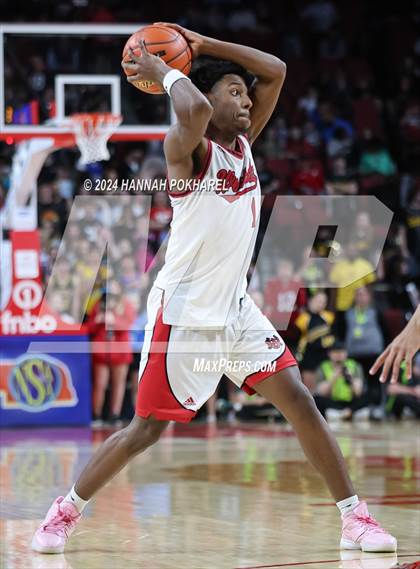 Thumbnail 1 in Lincoln Southeast vs. Omaha Westside (NSAA Class A Quarterfinal) photogallery.