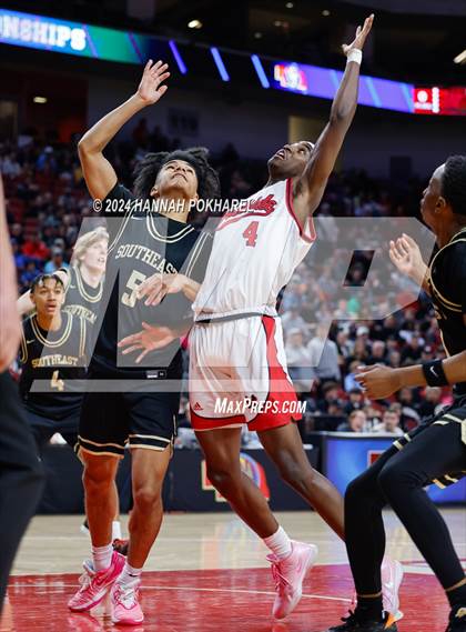Thumbnail 1 in Lincoln Southeast vs. Omaha Westside (NSAA Class A Quarterfinal) photogallery.