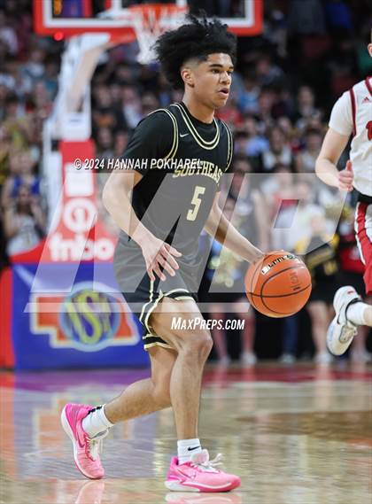 Thumbnail 3 in Lincoln Southeast vs. Omaha Westside (NSAA Class A Quarterfinal) photogallery.