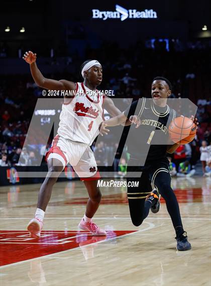 Thumbnail 3 in Lincoln Southeast vs. Omaha Westside (NSAA Class A Quarterfinal) photogallery.