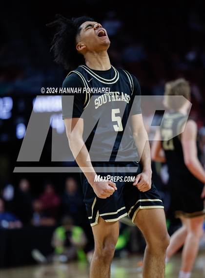 Thumbnail 1 in Lincoln Southeast vs. Omaha Westside (NSAA Class A Quarterfinal) photogallery.