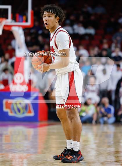 Thumbnail 3 in Lincoln Southeast vs. Omaha Westside (NSAA Class A Quarterfinal) photogallery.