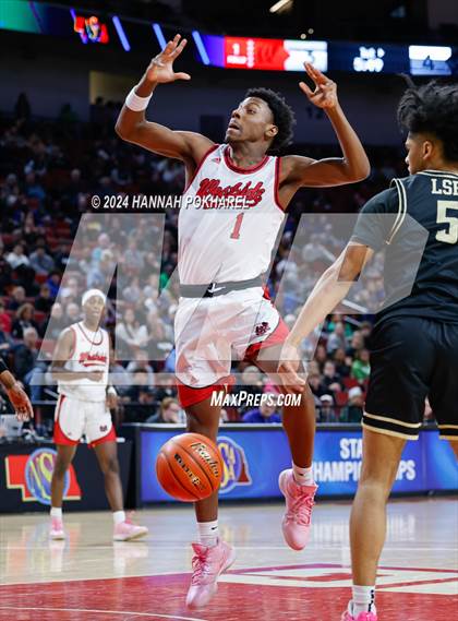 Thumbnail 1 in Lincoln Southeast vs. Omaha Westside (NSAA Class A Quarterfinal) photogallery.