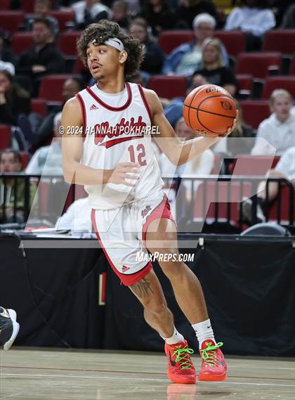 Thumbnail 2 in Lincoln Southeast vs. Omaha Westside (NSAA Class A Quarterfinal) photogallery.