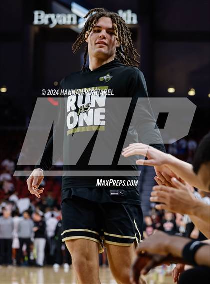 Thumbnail 2 in Lincoln Southeast vs. Omaha Westside (NSAA Class A Quarterfinal) photogallery.