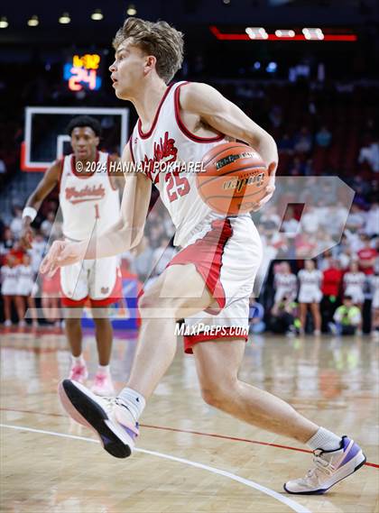 Thumbnail 1 in Lincoln Southeast vs. Omaha Westside (NSAA Class A Quarterfinal) photogallery.