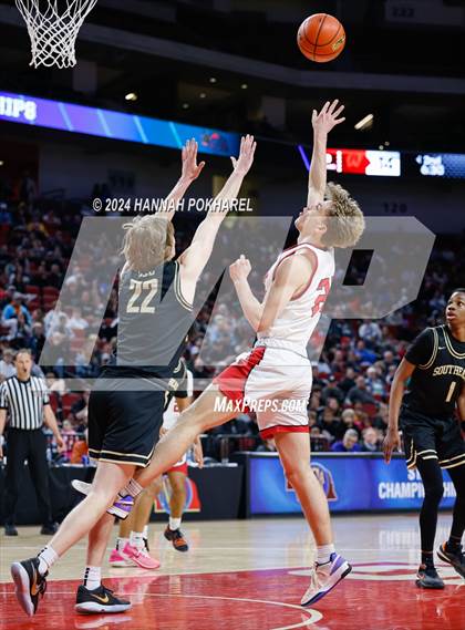 Thumbnail 3 in Lincoln Southeast vs. Omaha Westside (NSAA Class A Quarterfinal) photogallery.