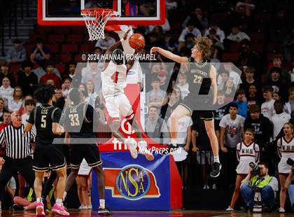 Thumbnail 2 in Lincoln Southeast vs. Omaha Westside (NSAA Class A Quarterfinal) photogallery.