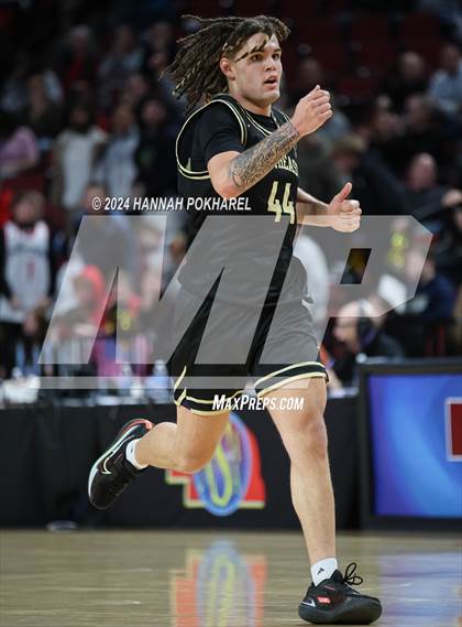 Thumbnail 2 in Lincoln Southeast vs. Omaha Westside (NSAA Class A Quarterfinal) photogallery.