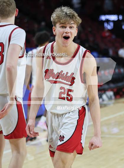 Thumbnail 1 in Lincoln Southeast vs. Omaha Westside (NSAA Class A Quarterfinal) photogallery.