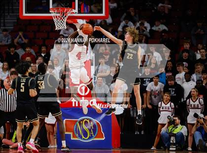 Thumbnail 1 in Lincoln Southeast vs. Omaha Westside (NSAA Class A Quarterfinal) photogallery.