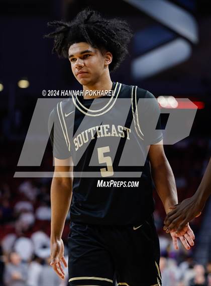 Thumbnail 2 in Lincoln Southeast vs. Omaha Westside (NSAA Class A Quarterfinal) photogallery.
