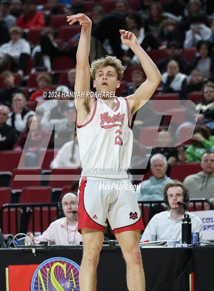 Thumbnail 1 in Lincoln Southeast vs. Omaha Westside (NSAA Class A Quarterfinal) photogallery.