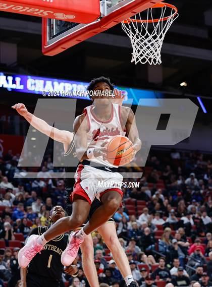 Thumbnail 3 in Lincoln Southeast vs. Omaha Westside (NSAA Class A Quarterfinal) photogallery.