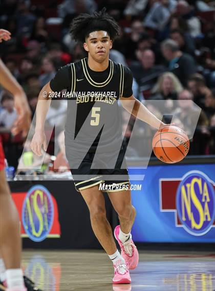 Thumbnail 3 in Lincoln Southeast vs. Omaha Westside (NSAA Class A Quarterfinal) photogallery.