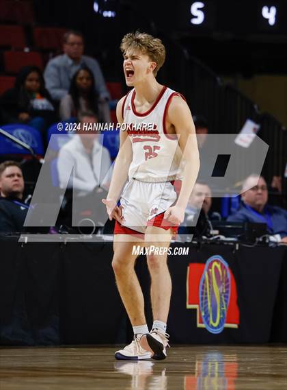 Thumbnail 3 in Lincoln Southeast vs. Omaha Westside (NSAA Class A Quarterfinal) photogallery.
