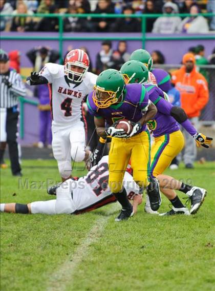 Thumbnail 3 in Maine South @ Waukegan photogallery.