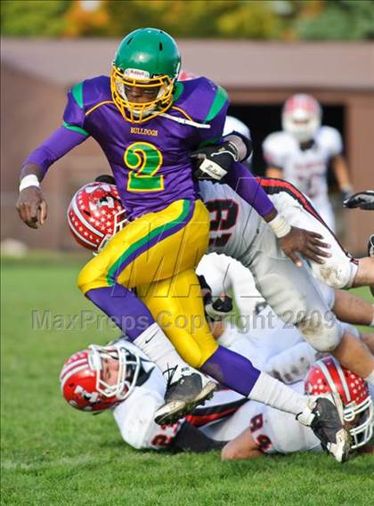 Thumbnail 1 in Maine South @ Waukegan photogallery.